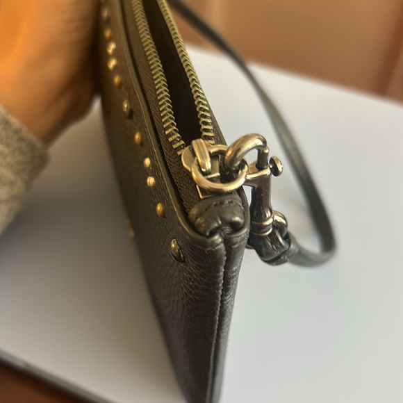 Black Coach Wristlet New with original Box - Picture 9 of 13